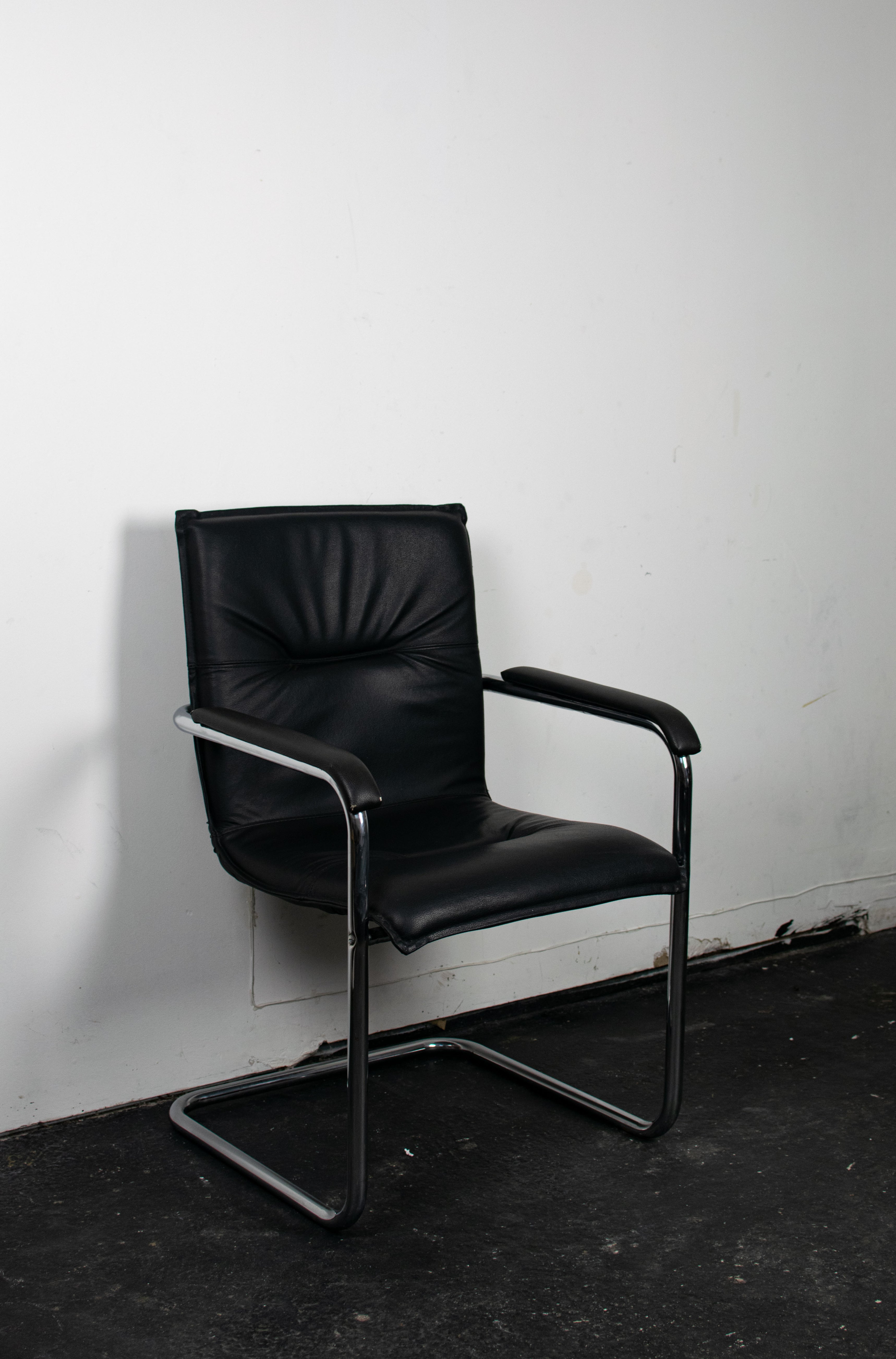 fauteuil atelier industriel bureau chrome et skaï gris 1970 Nori fauteuil atelier industriel bureau chrome et skaï gris 1970 Nori