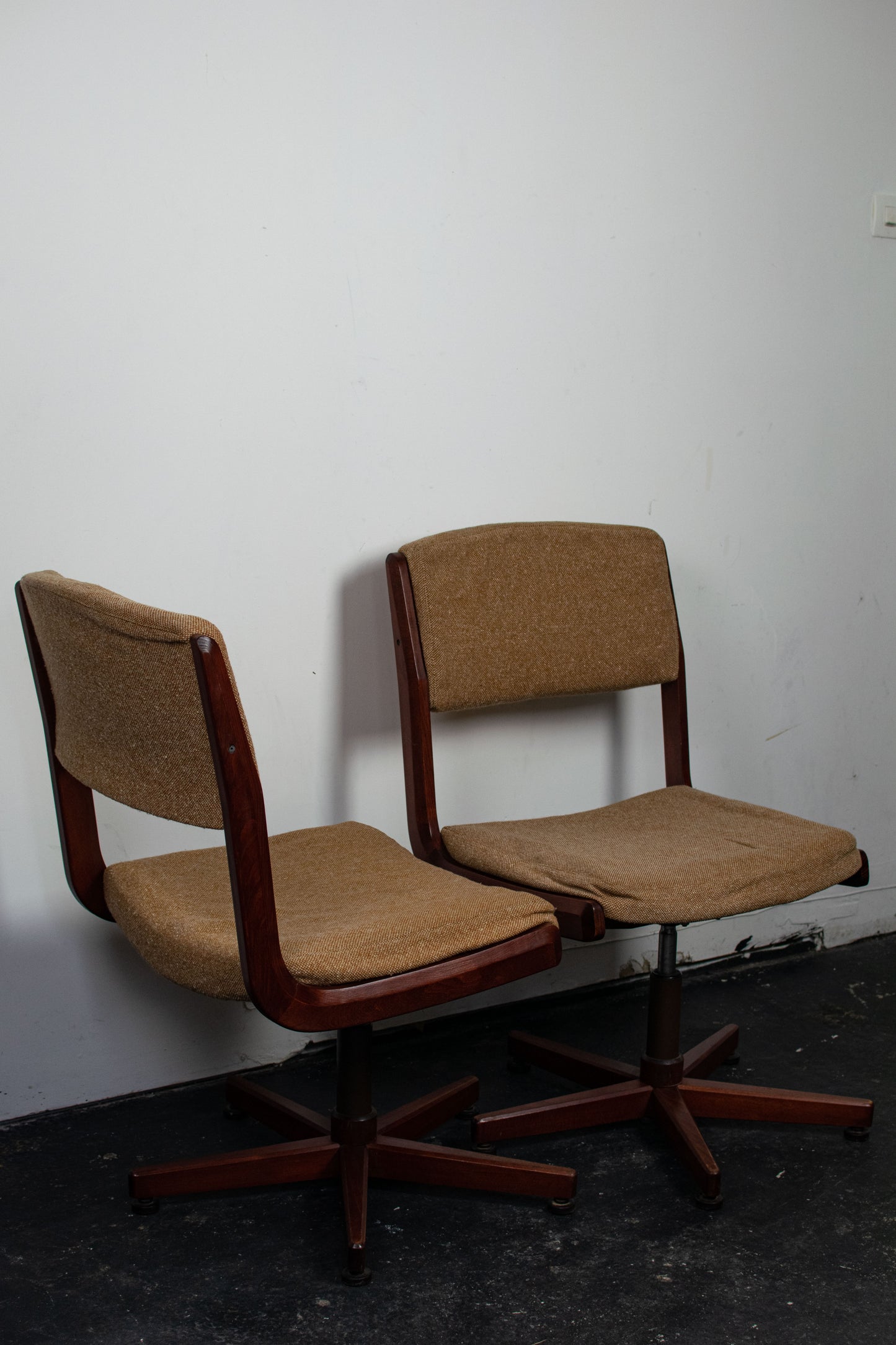 Fauteuil pivotant en teck danois, 1960