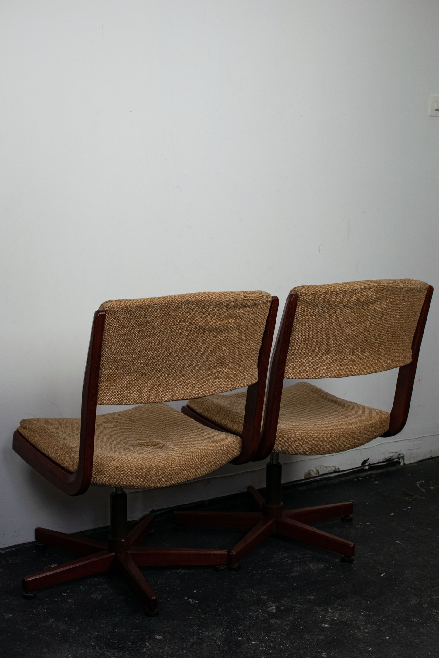 Fauteuil pivotant en teck danois, 1960