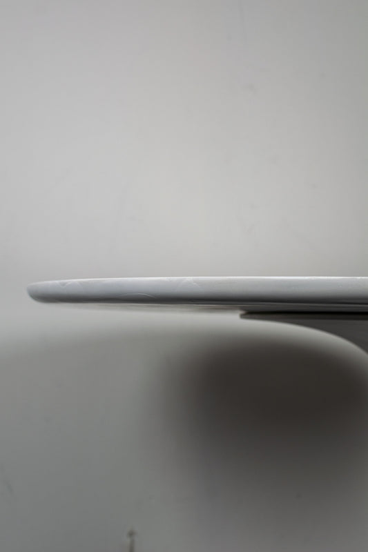 Table Tulip Maurice Burke, ARKANA