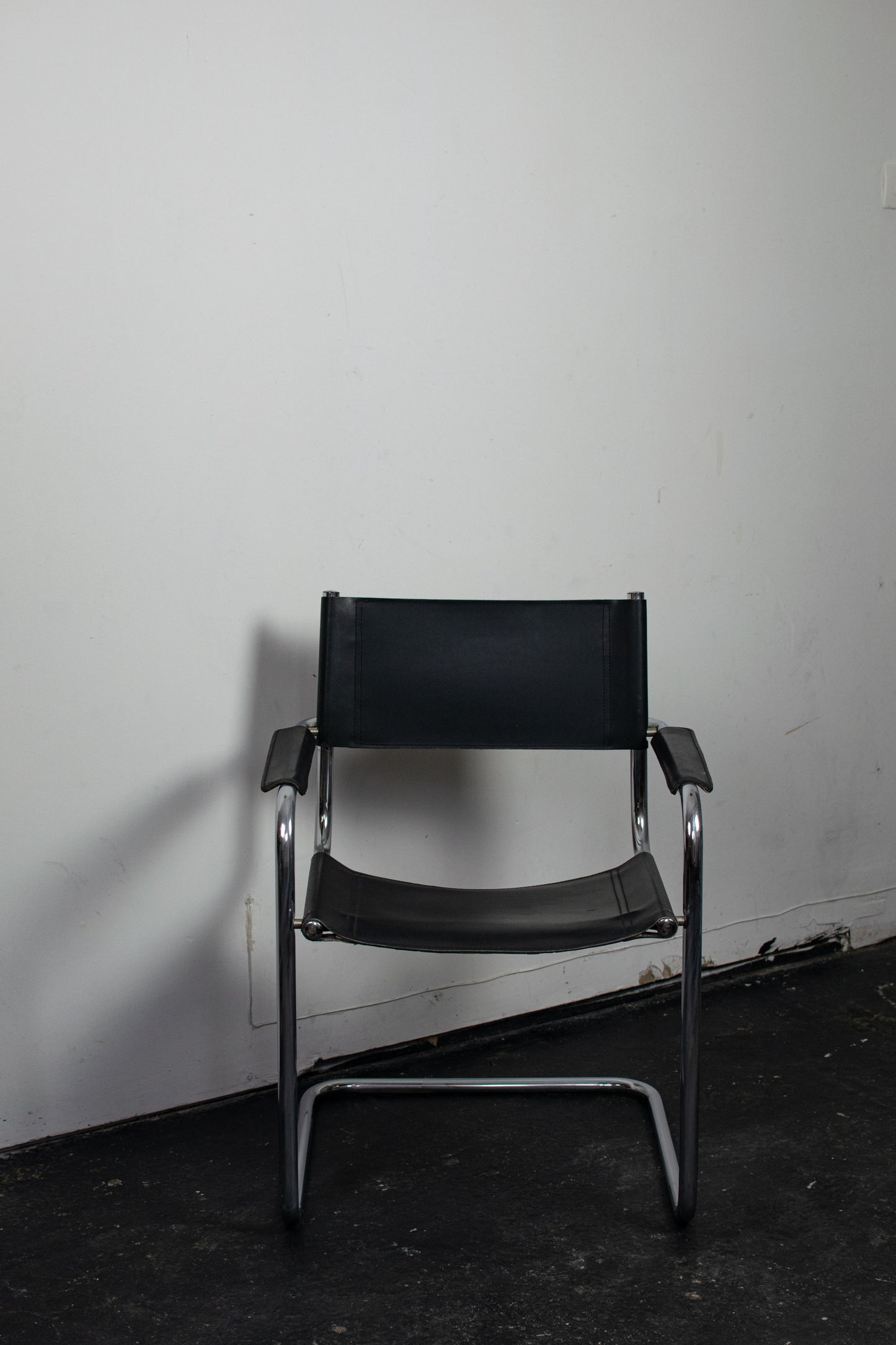 Fauteuil Bauhaus cantilever style Marcel Breuer, 1970