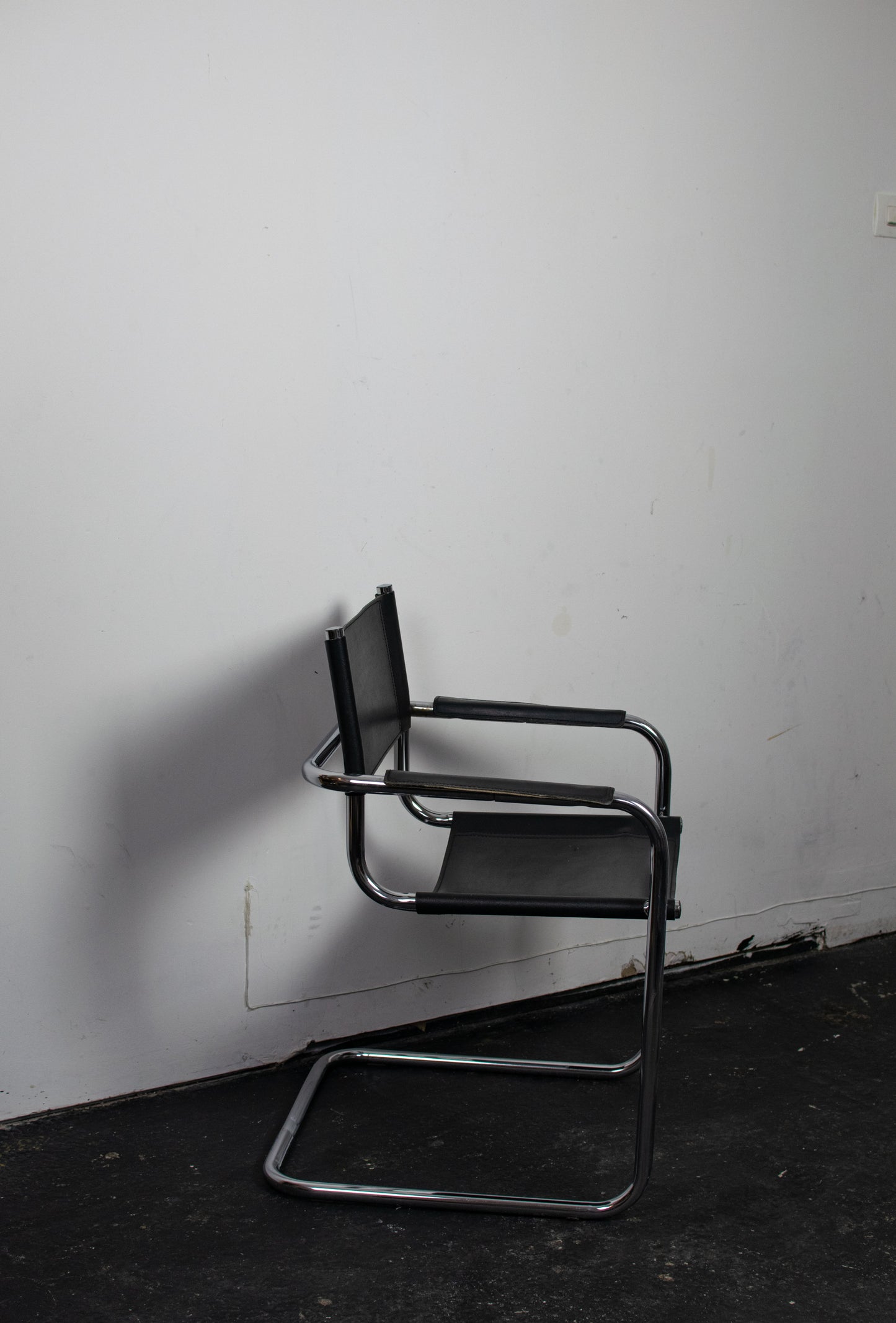 Fauteuil Bauhaus cantilever style Marcel Breuer, 1970