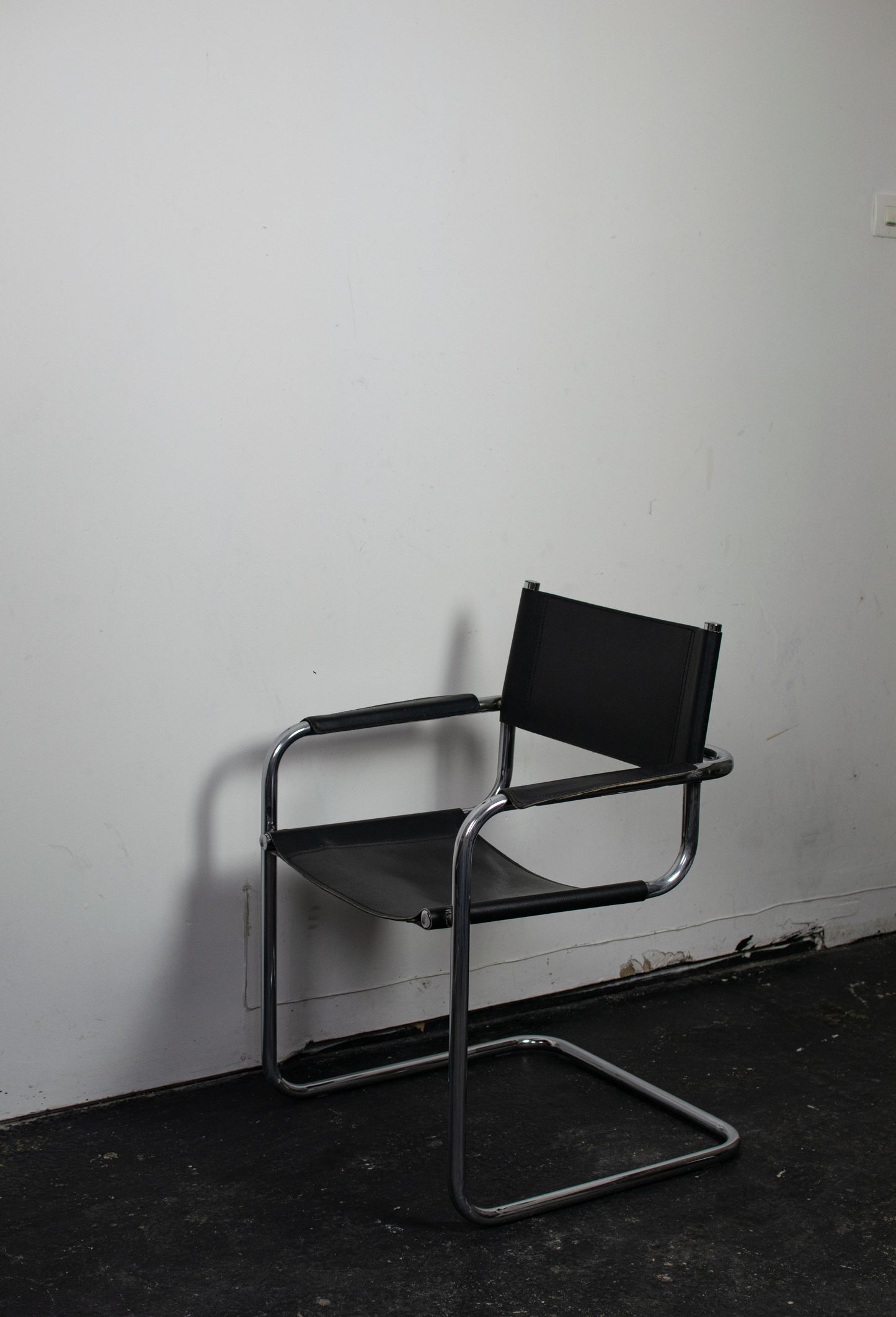 Fauteuil Bauhaus cantilever style Marcel Breuer, 1970