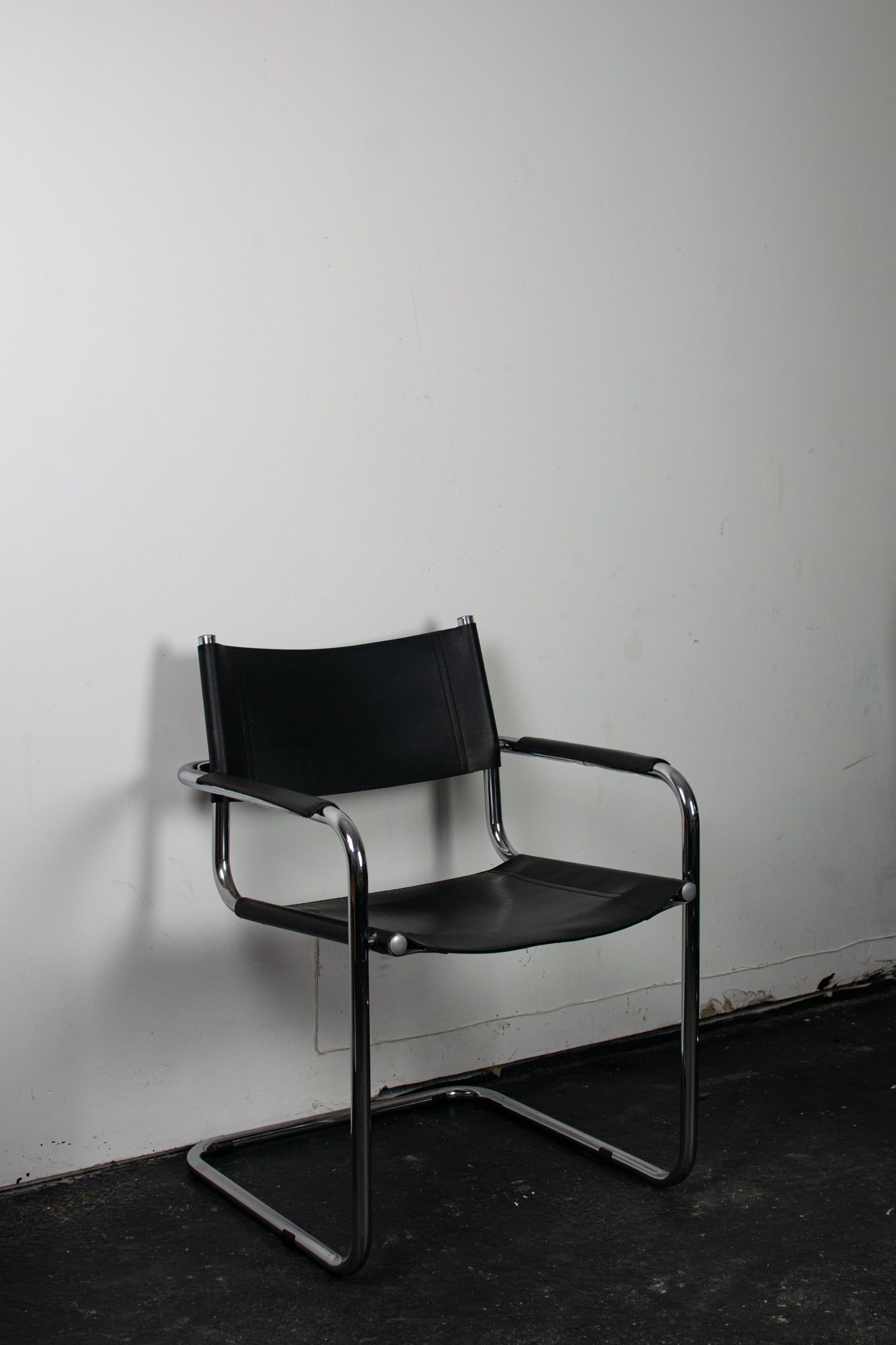 Fauteuil cantilever, Matteo Grassi, 1970