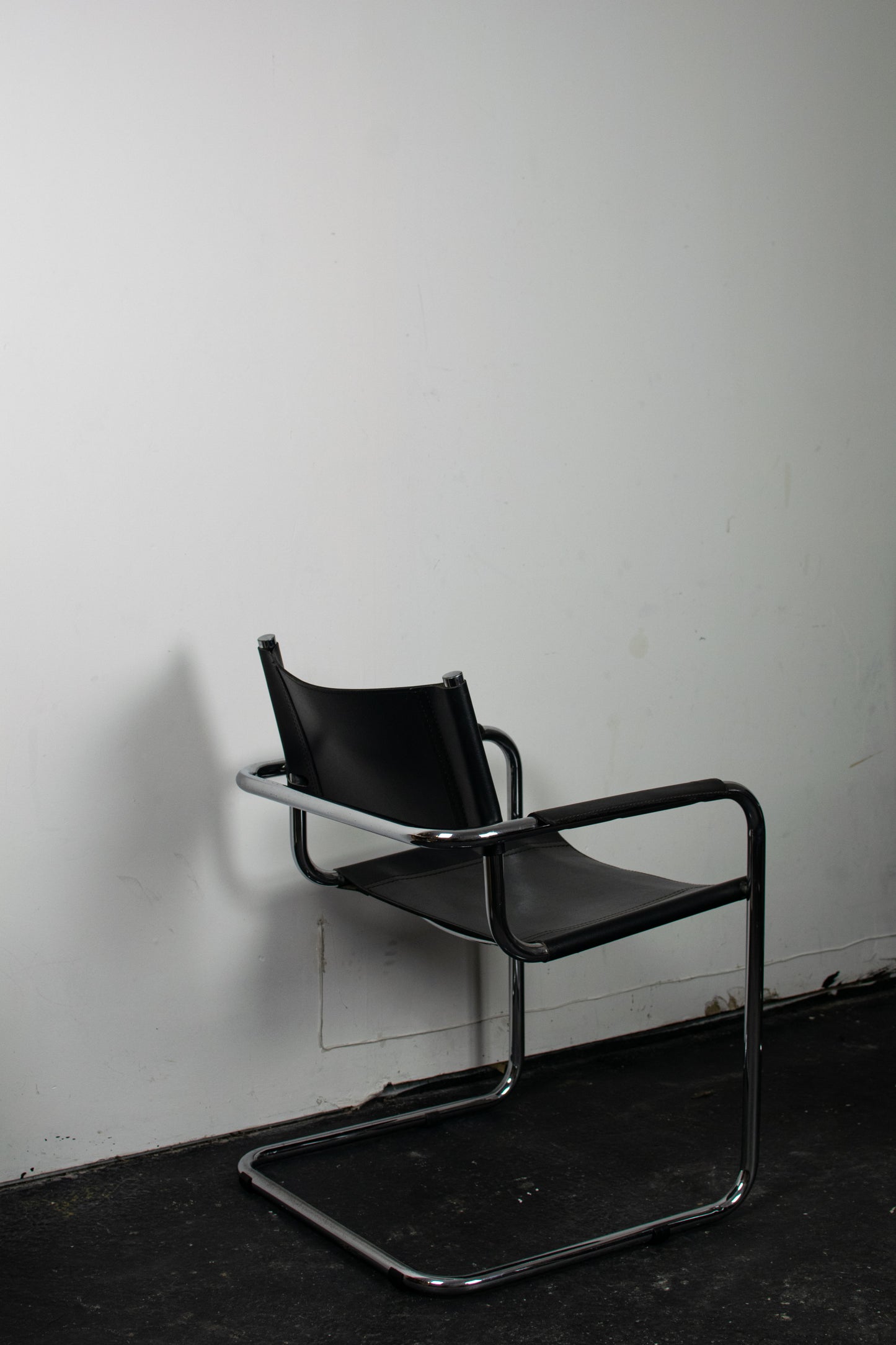 Fauteuil cantilever, Matteo Grassi, 1970