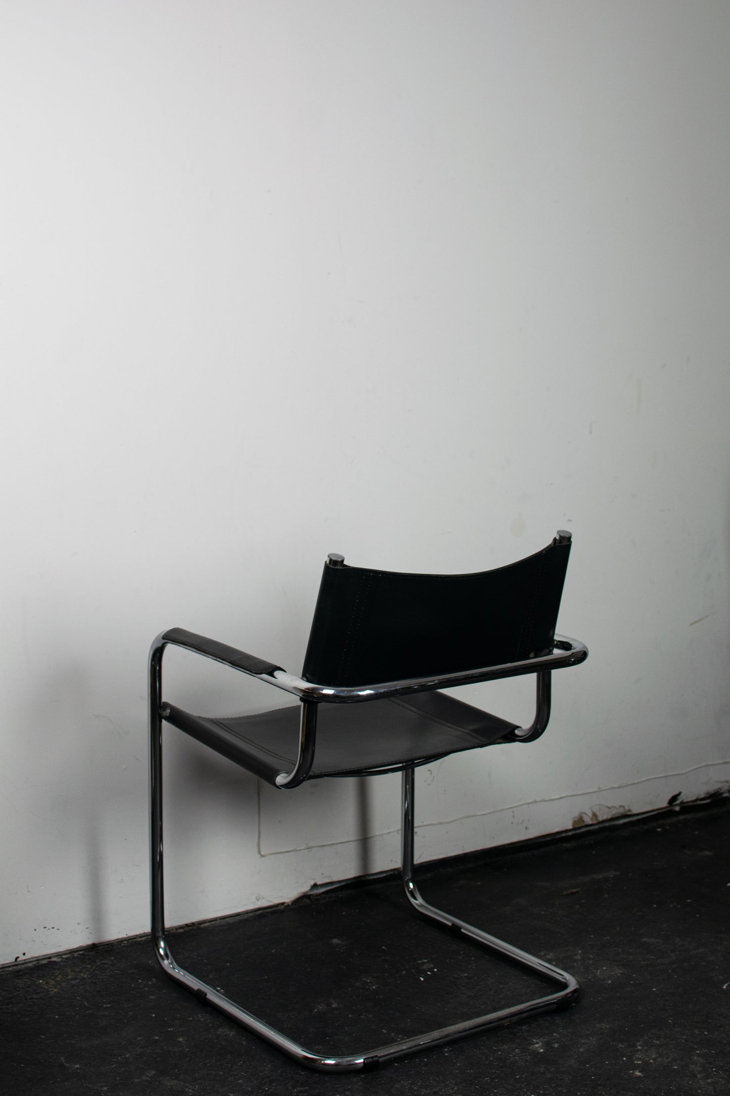 Fauteuil cantilever, Matteo Grassi, 1970